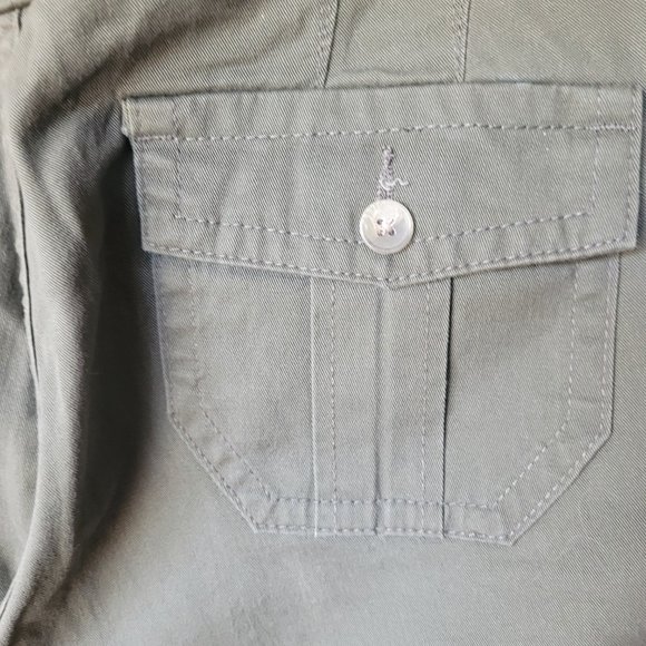 NEW Christopher & Banks Capri Jeans 12P (302) - Picture 4 of 9